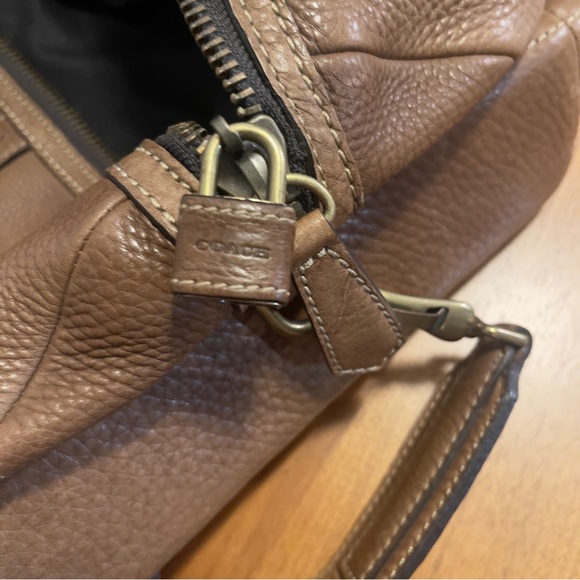 Coach pebble leather duffle - Picture 2 of 6